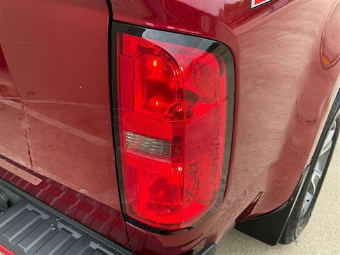 Used 2017 Chevrolet Colorado Z71 RWD image 20
