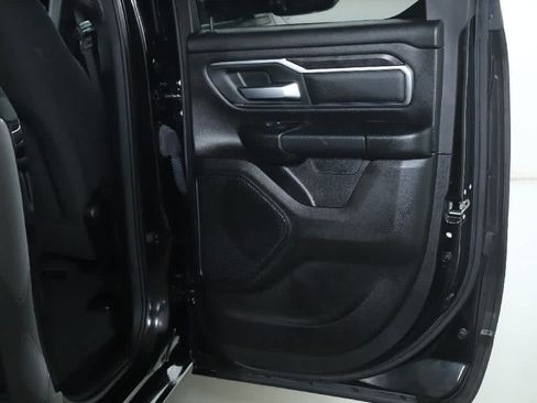 Used 2024 RAM 1500 Big Horn AWD/4WD image 31