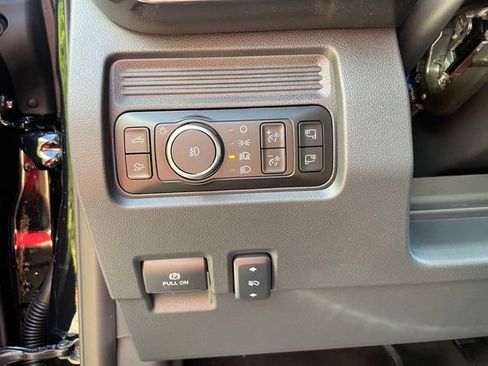 New 2026 Ford F250 Lariat w/ Black Appearance Package AWD/4WD image 15