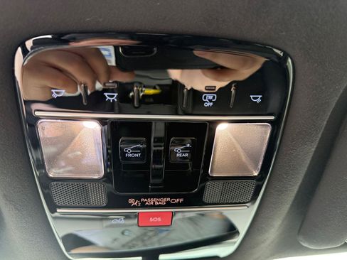 Used 2025 Hyundai Santa Fe Calligraphy AWD/4WD image 17