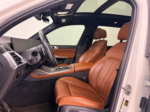 Used 2023 BMW X7 xDrive40i w/ Executive Package AWD/4WD image 25