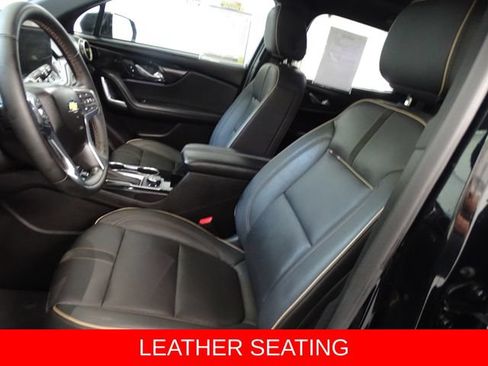 Certified 2024 Chevrolet Blazer Premier AWD/4WD image 2