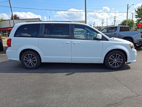 Used 2019 Dodge Grand Caravan GT FWD image 5