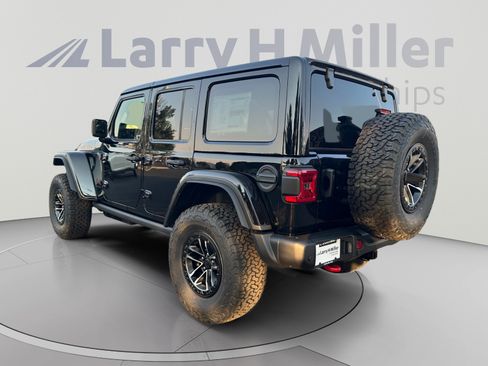 New 2026 Jeep Wrangler Unlimited Rubicon AWD/4WD image 3