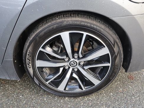 Used 2021 Nissan Maxima 3.5 SV w/ Floor Mat Group image 16