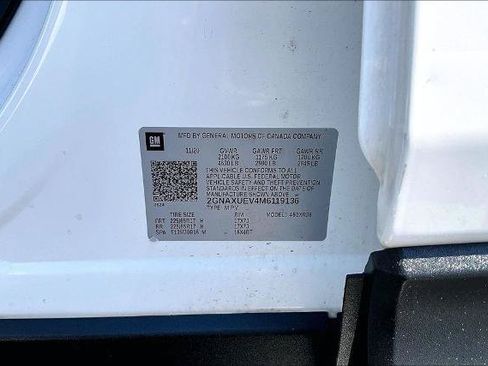 Used 2021 Chevrolet Equinox LT AWD/4WD image 19