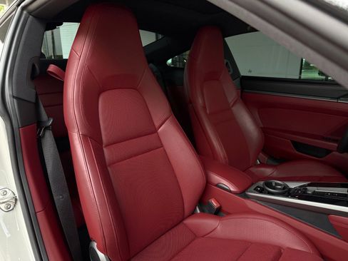 Used 2022 Porsche 911 Carrera 4S image 27