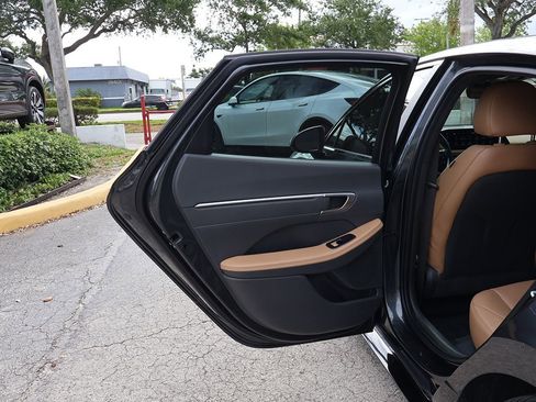 Used 2022 Hyundai Sonata Limited image 28