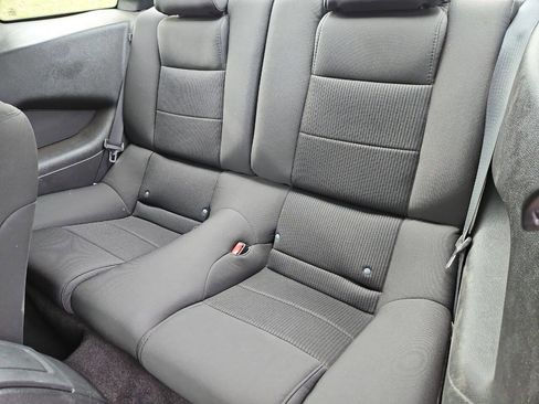 Used 2013 Ford Mustang Coupe image 12