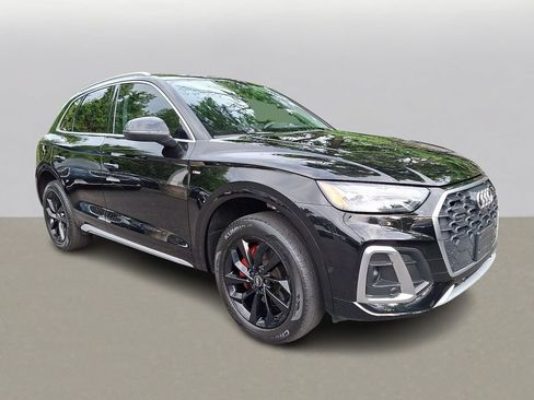 Used 2023 Audi Q5 2.0T Prestige w/ Prestige Package AWD/4WD image 3