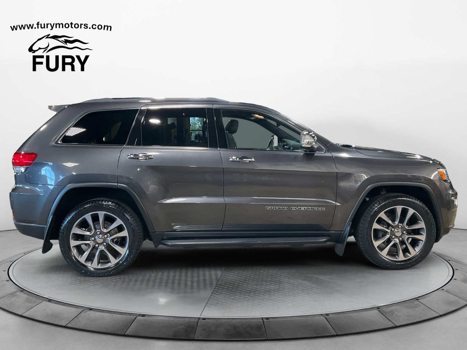Used 2018 Jeep Grand Cherokee Limited w/ Trailer Tow Group IV AWD/4WD image 3