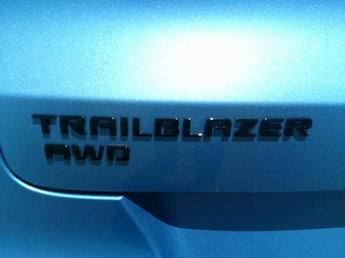 Used 2025 Chevrolet TrailBlazer RS w/ Convenience Package AWD/4WD image 18