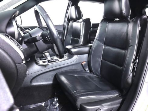 Used 2018 Jeep Grand Cherokee Limited image 30