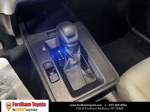 Used 2026 Toyota Corolla Cross L AWD/4WD image 28