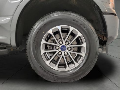 Used 2019 Ford F150 XLT w/ Equipment Group 302A Luxury AWD/4WD image 4