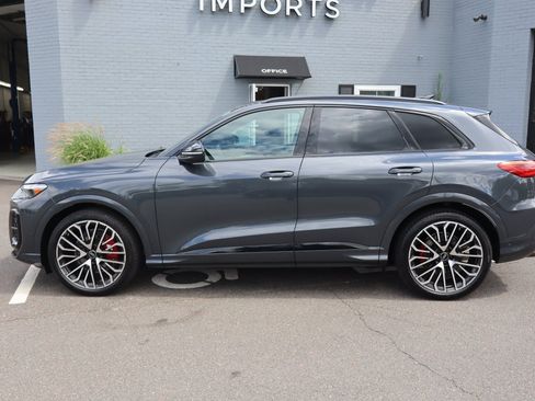 Used 2025 Audi SQ5 Premium Plus AWD/4WD image 10