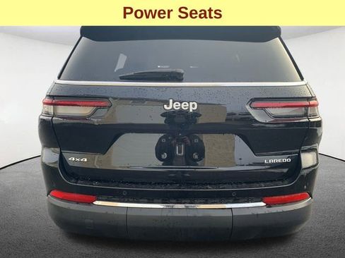 Used 2024 Jeep Grand Cherokee L Laredo w/ Trailer Tow Package image 12