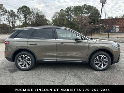 New 2026 Lincoln Corsair Premiere image 8