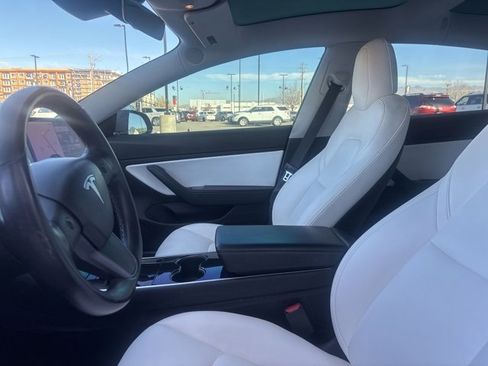 Used 2018 Tesla Model 3 Long Range image 20