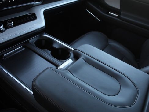 Used 2025 Ford Expedition Max Active image 31