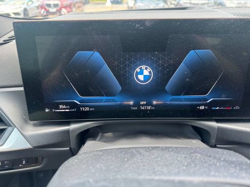 Used 2024 BMW 330i xDrive Sedan w/ Premium Package AWD/4WD image 9