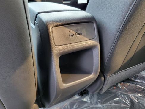 New 2026 Chevrolet Trax LT w/ LT Convenience Package FWD image 29