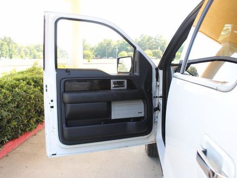 Used 2013 Ford F150 Platinum AWD/4WD image 27