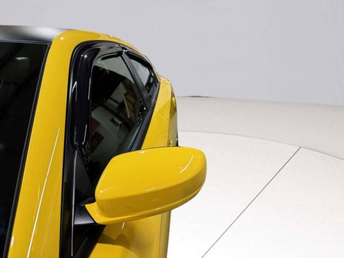 Used 2017 Dodge Charger R/T RWD image 10