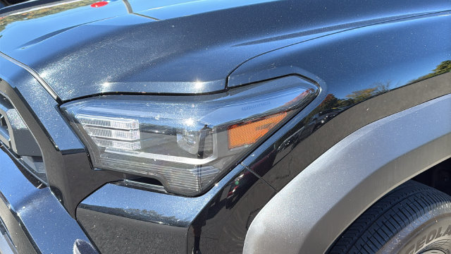 Certified 2025 Toyota 4Runner SR5 AWD/4WD image 7