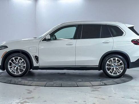 Used 2024 BMW X5 xDrive50e AWD/4WD image 5