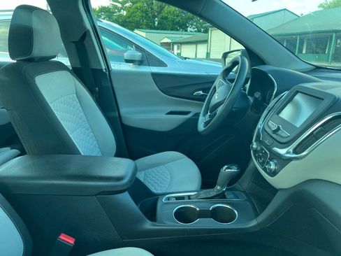 Used 2018 Chevrolet Equinox LS FWD image 10