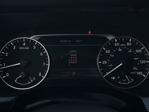 Used 2024 Nissan Pathfinder SV image 15