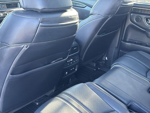 Used 2024 Honda Pilot Elite image 32