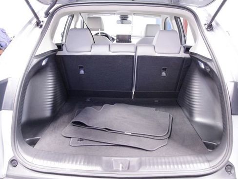 Certified 2023 Honda HR-V LX image 22