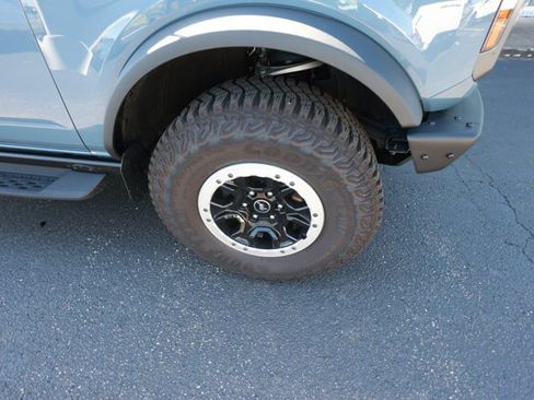 Certified 2024 Ford Bronco Badlands AWD/4WD image 3