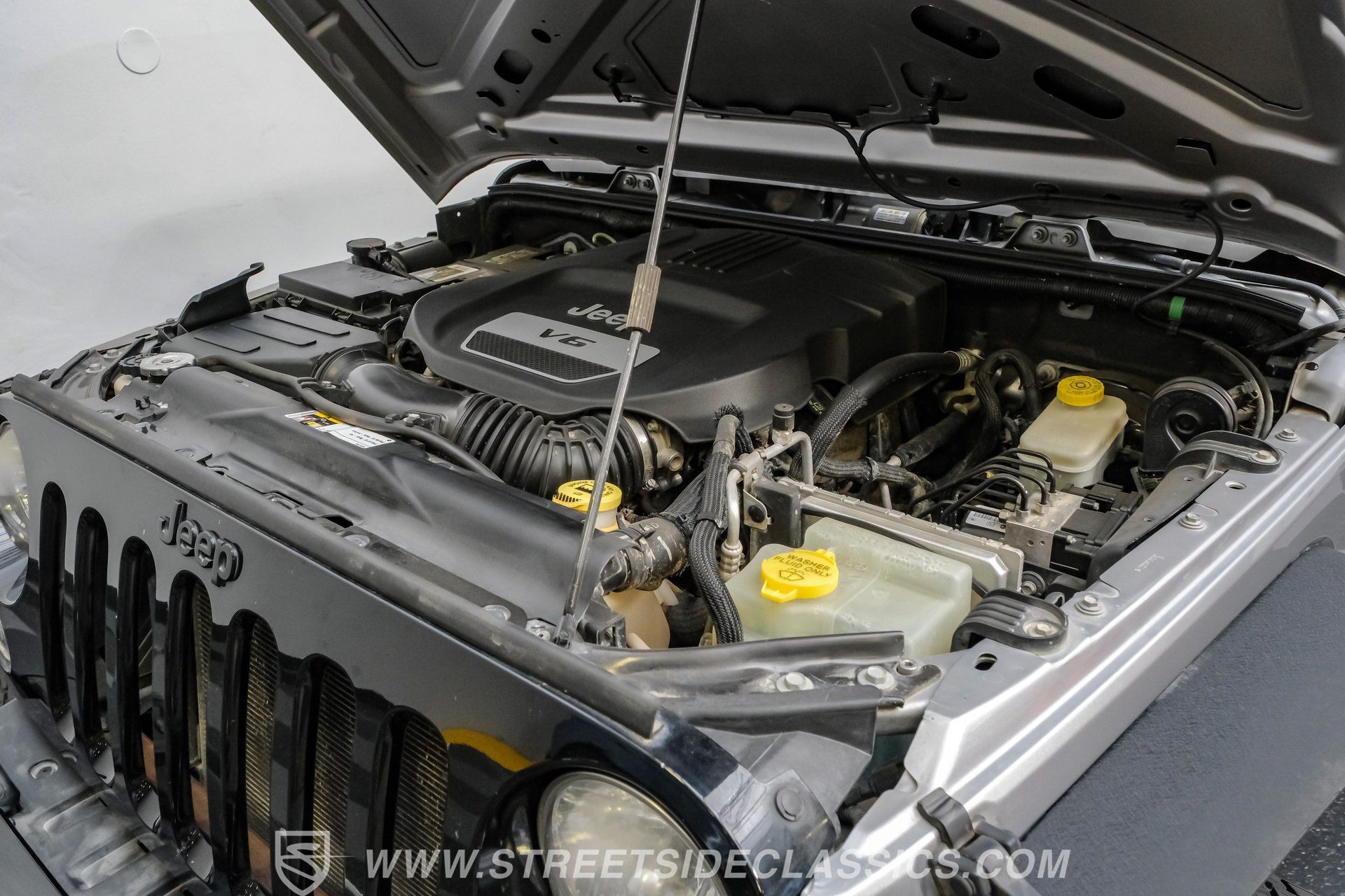 Used 2014 Jeep Wrangler Sport AWD/4WD image 37