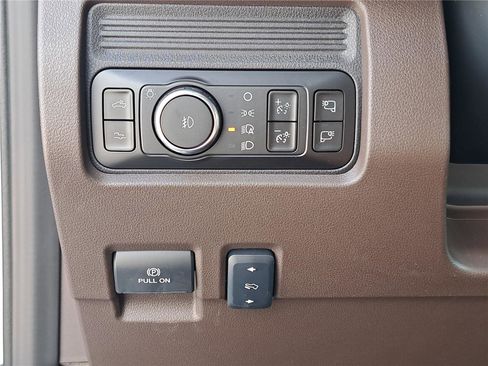 New 2026 Ford F250 King Ranch w/ Chrome Package image 23