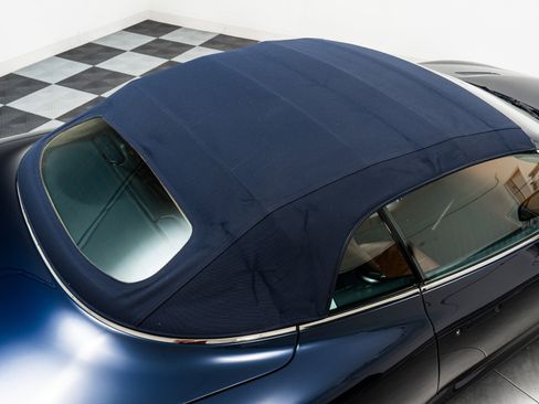Used 2011 Aston Martin DB9 Volante RWD image 34
