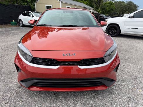 Used 2024 Kia Forte LXS w/ LXS Technology Package FWD image 2