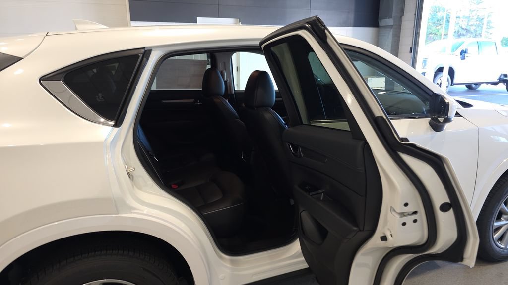Used 2025 MAZDA CX-5 AWD 2.5 S w/ Select Package image 15