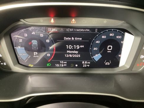 New 2025 Audi Q3 2.0T Premium image 31