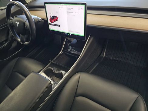 Used 2020 Tesla Model 3 Long Range AWD/4WD image 5