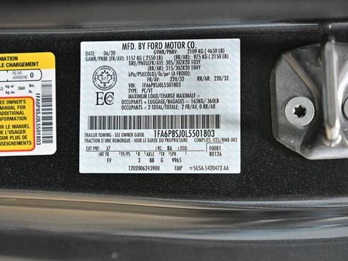 Used 2020 Ford Mustang Shelby GT500 w/ Carbon Fibre Track Pack image 55