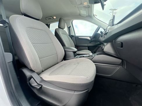 Used 2022 Ford Escape SE image 21