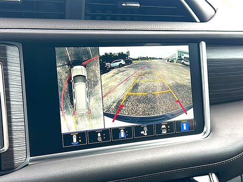 Used 2022 GMC Yukon Denali AWD/4WD image 35