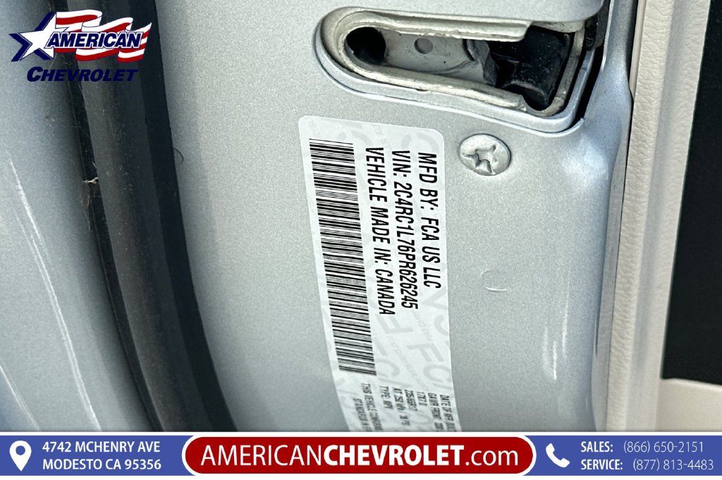 Used 2023 Chrysler Pacifica Touring-L FWD image 41