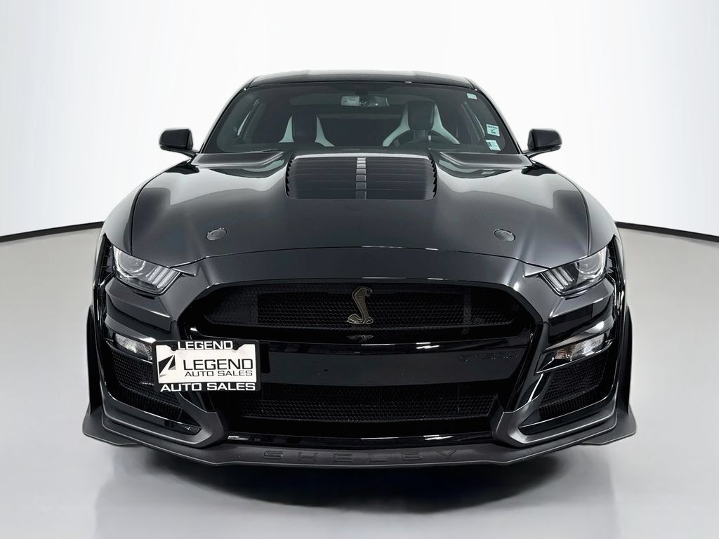 Used 2022 Ford Mustang Shelby GT500 w/ Carbon Fibre Track Pack RWD image 2