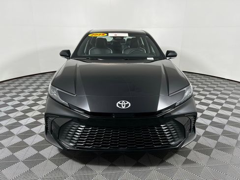 Certified 2025 Toyota Camry SE image 2
