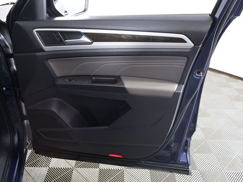 Used 2022 Volkswagen Atlas SE image 24