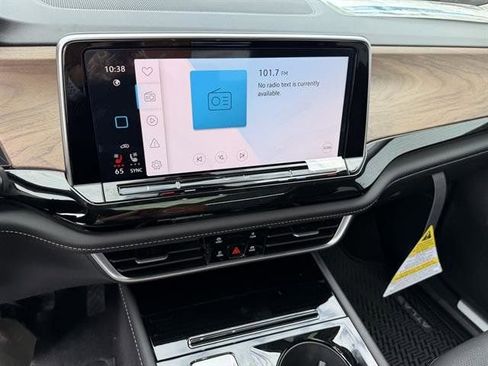 New 2026 Volkswagen Atlas SE image 23